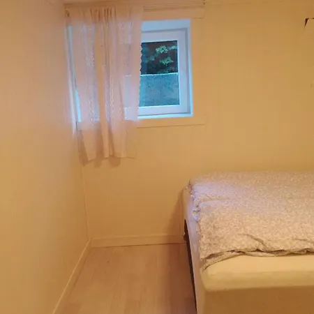 Koselig Kjellerleilighet Near Sentrum